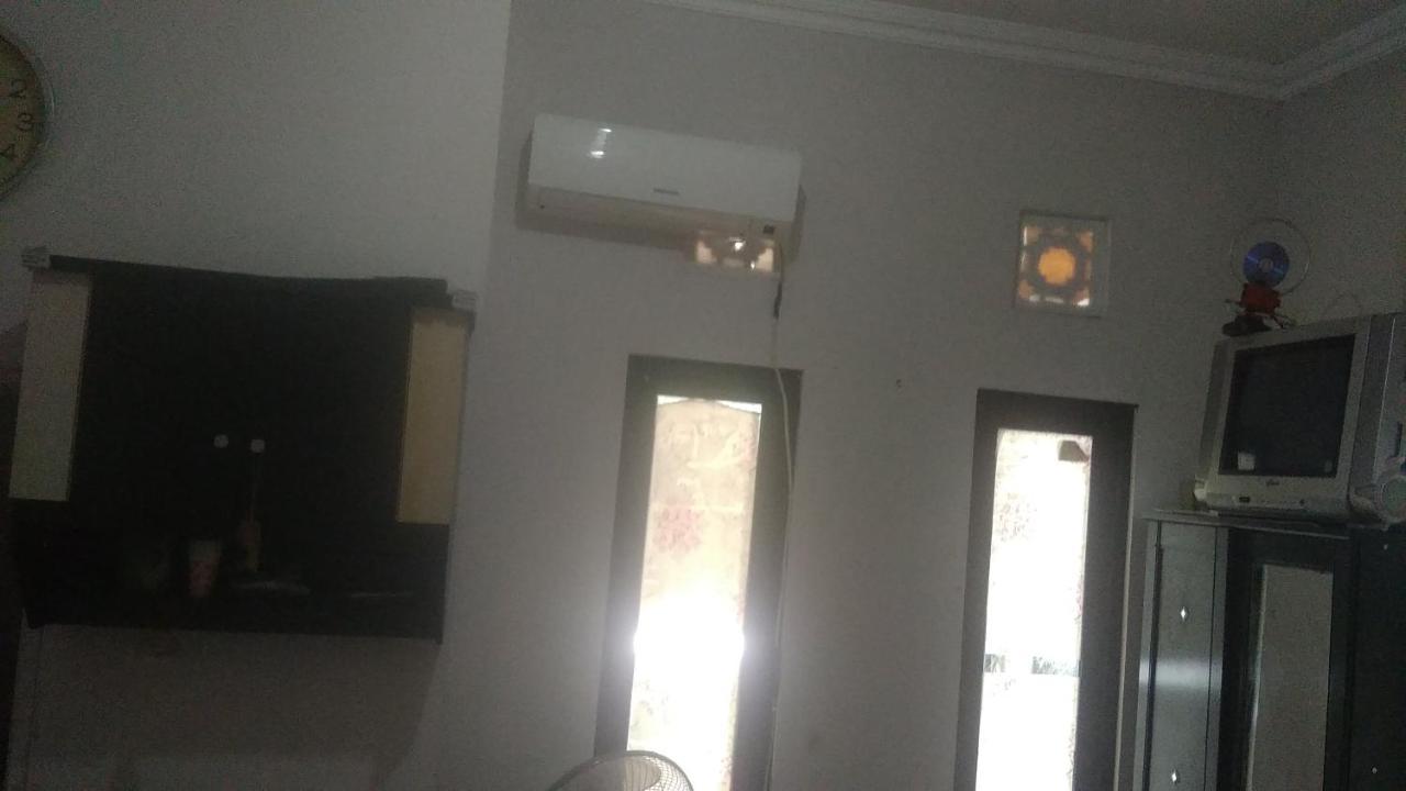 Kost Backpacker Hotel Сидоарджо Екстериор снимка