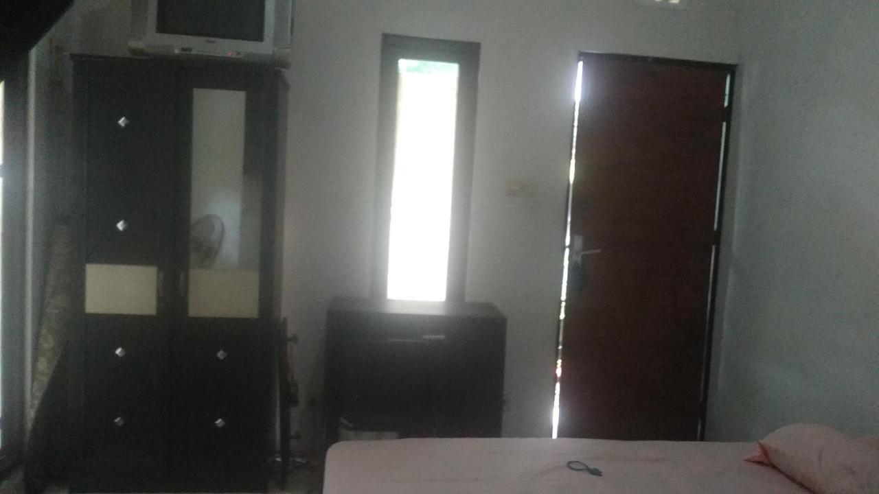 Kost Backpacker Hotel Сидоарджо Екстериор снимка