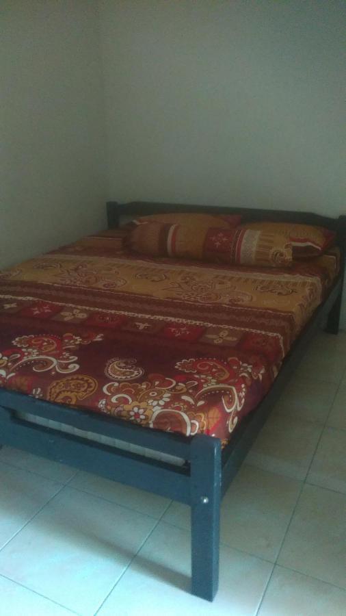 Kost Backpacker Hotel Сидоарджо Екстериор снимка
