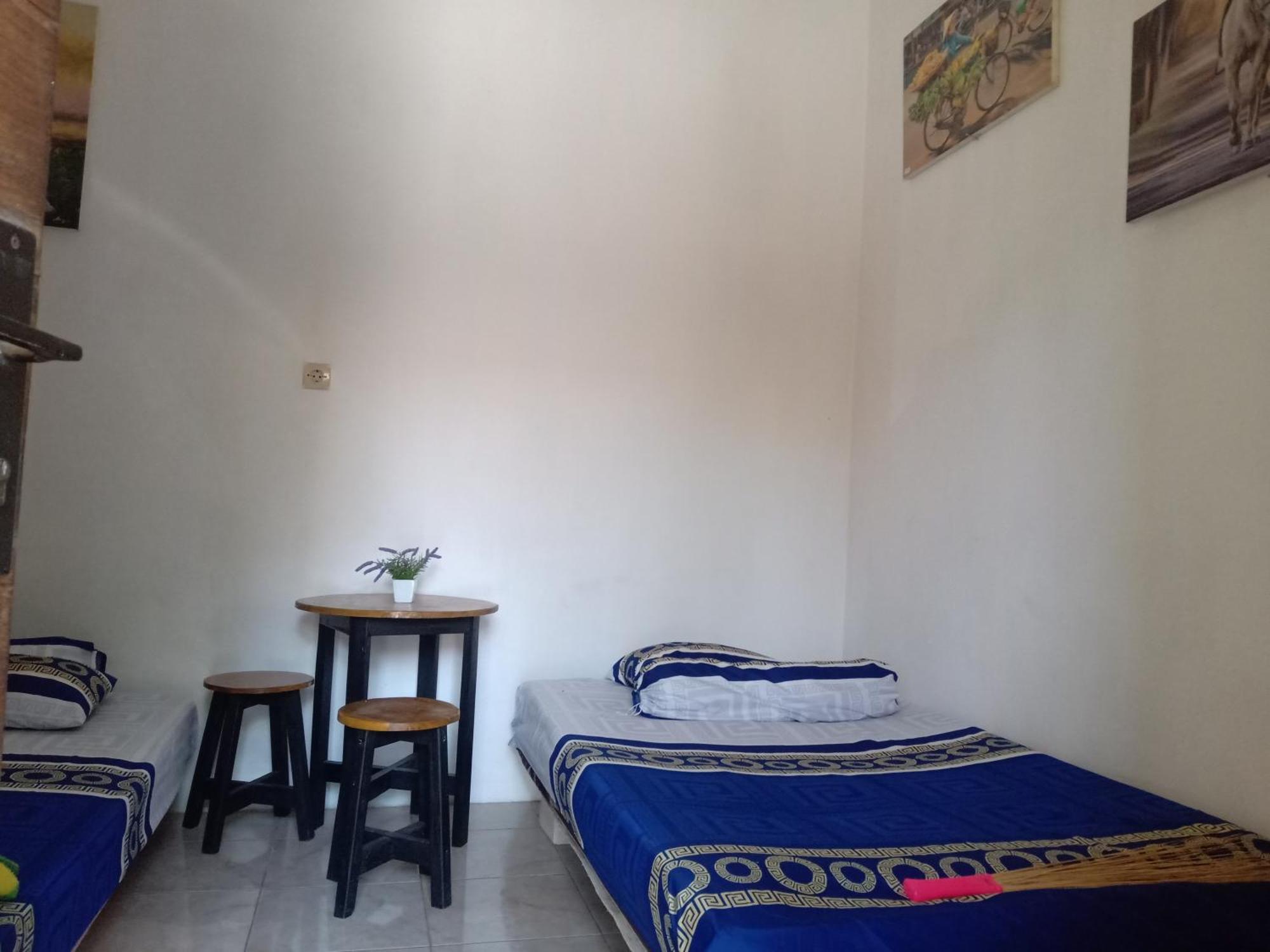 Kost Backpacker Hotel Сидоарджо Екстериор снимка
