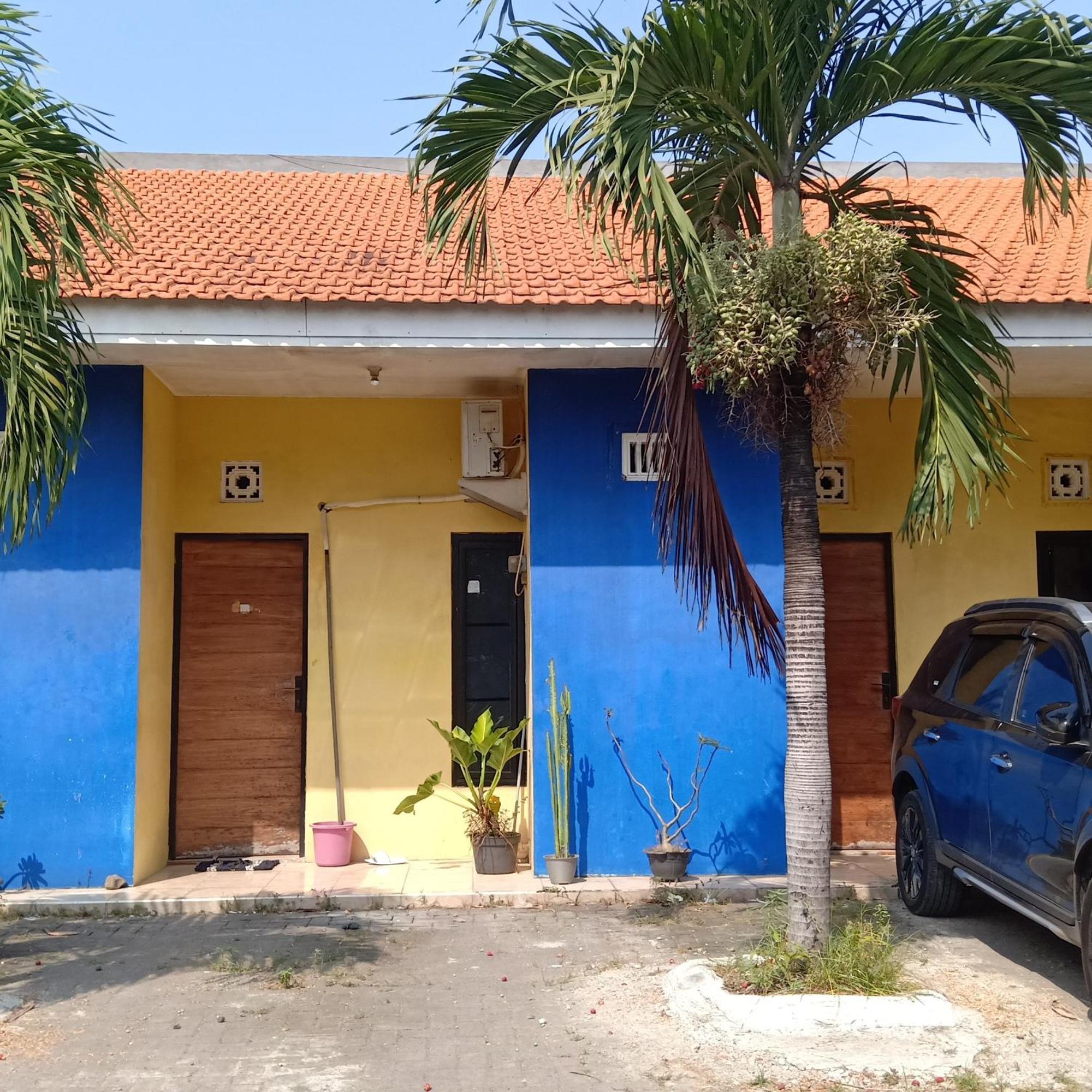Kost Backpacker Hotel Сидоарджо Екстериор снимка